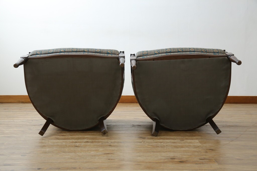 中古　maruni(マルニ木工)　KENT-COURT(ケントコート)　随所に施された上品な意匠が魅力的な1Pソファ2脚セット　定価2脚で約44万円　(R-079932)