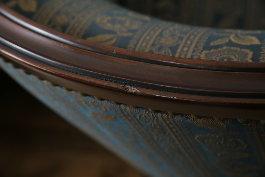 中古　maruni(マルニ木工)　KENT-COURT(ケントコート)　随所に施された上品な意匠が魅力的な1Pソファ2脚セット　定価2脚で約44万円　(R-079932)