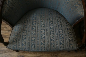 中古　maruni(マルニ木工)　KENT-COURT(ケントコート)　随所に施された上品な意匠が魅力的な1Pソファ2脚セット　定価2脚で約44万円　(R-079932)