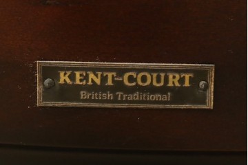 中古　maruni(マルニ木工)　KENT-COURT(ケントコート)　随所に施された上品な意匠が魅力的な1Pソファ2脚セット　定価2脚で約44万円　(R-079932)