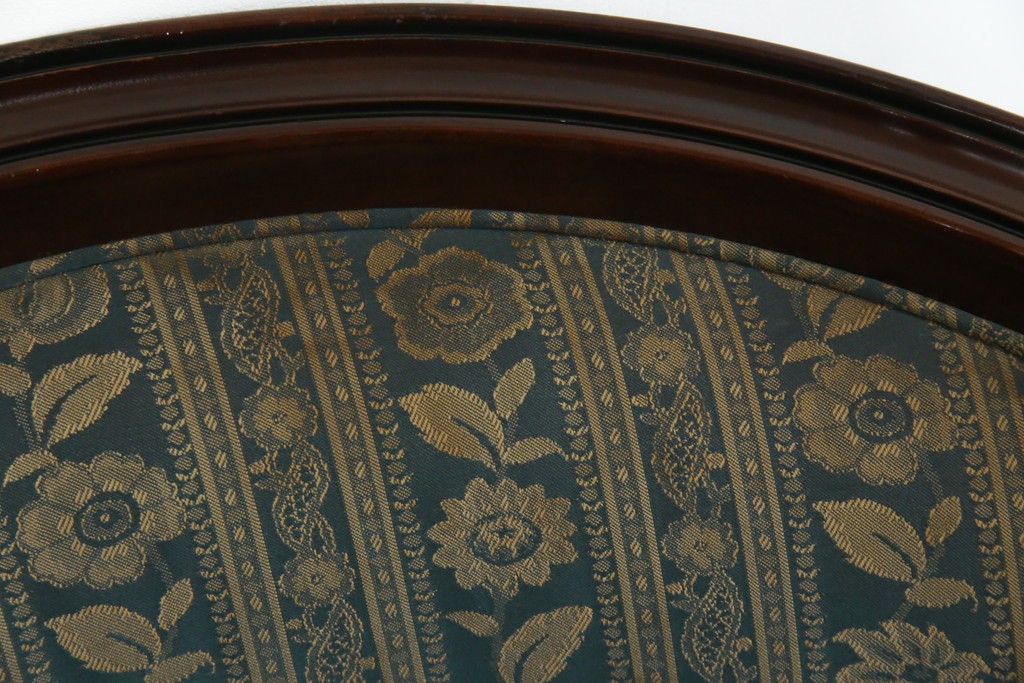 中古　maruni(マルニ木工)　KENT-COURT(ケントコート)　随所に施された上品な意匠が魅力的な1Pソファ2脚セット　定価2脚で約44万円　(R-079932)