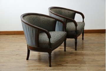 中古　maruni(マルニ木工)　KENT-COURT(ケントコート)　随所に施された上品な意匠が魅力的な1Pソファ2脚セット　定価2脚で約44万円　(R-079932)