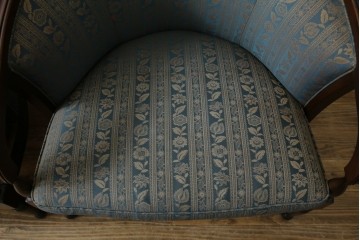 中古　maruni(マルニ木工)　KENT-COURT(ケントコート)　随所に施された上品な意匠が魅力的な1Pソファ2脚セット　定価2脚で約44万円　(R-079932)