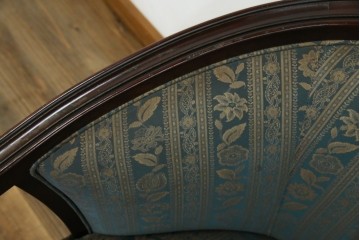 中古　maruni(マルニ木工)　KENT-COURT(ケントコート)　随所に施された上品な意匠が魅力的な1Pソファ2脚セット　定価2脚で約44万円　(R-079932)