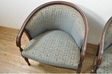 中古　maruni(マルニ木工)　KENT-COURT(ケントコート)　随所に施された上品な意匠が魅力的な1Pソファ2脚セット(ラウンジチェア、アームチェア、1人掛け、バラ売り可能)(定価2脚で約44万円)(R-079932)