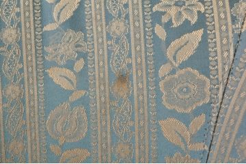中古　maruni(マルニ木工)　KENT-COURT(ケントコート)　随所に施された上品な意匠が魅力的な1Pソファ2脚セット(ラウンジチェア、アームチェア、1人掛け、バラ売り可能)(定価2脚で約44万円)(R-079932)
