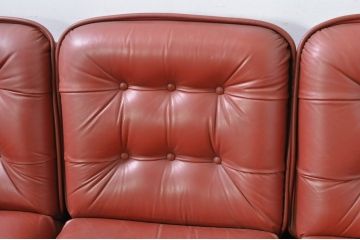 和製ビンテージ　激レア　希少!!　富士ファニチア(富士ファニチュア、フジファニチュア、FUJI FURNITURE、富士ファニチャー)　本革(レザー)　レトロな佇まいの5人掛けソファ(3人掛け、2人掛け、3P、2P、バラ売り可能)(R-079936)