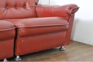 和製ビンテージ　激レア　希少!!　富士ファニチア(富士ファニチュア、フジファニチュア、FUJI FURNITURE、富士ファニチャー)　本革(レザー)　レトロな佇まいの5人掛けソファ(3人掛け、2人掛け、3P、2P、バラ売り可能)(R-079936)