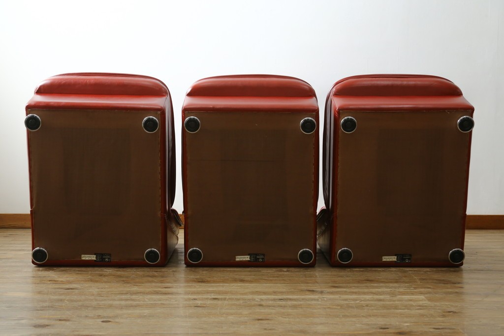 和製ヴィンテージ　激レア　希少!!　富士ファニチア(FUJI FURNITURE)　本革　組み合わせ自在なレザーソファ　(R-079936)