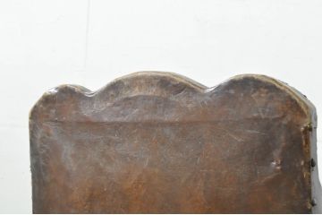 フランスアンティーク　本革　使いこまれた風合いが魅力的なフレンチレザーソファ(クラブソファ、ラウンジソファ、一人掛けソファ、1P、アームソファ)(R-079937)