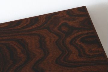 中古　美品　岩谷堂箪笥　黒々としたあられ金具と美しい木目が魅力的な立長衣装箪笥(和たんす、衣装タンス、収納箪笥、整理箪笥、引き出し、サイドチェスト)(R-079945)