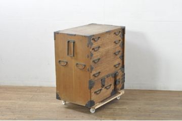 和製アンティーク　上手物!!　特注品　総桐材　厚手金具　新潟　渋い風合いが魅力的な真鍮金具の時代箪笥(収納タンス、衣装箪笥、整理たんす、引き出し)(R-079949)