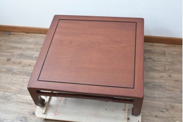 和製ヴィンテージ　超美品　総欅(ケヤキ)材　脚の個性的なデザインが目を引く座卓　(R-079951)