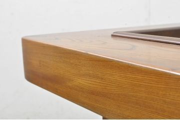 和製アンティーク　美品　総欅(ケヤキ)材　和の情緒豊かな佇まいが魅力の関西火鉢(囲炉裏、座卓、木製火鉢、長火鉢、ローテーブル)(R-079953)