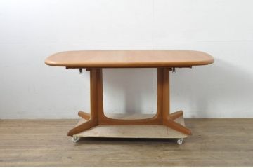 デンマークビンテージ　美品!!　GUDME(グドメ)　チーク材　バイカラーの拡張天板で異なる雰囲気が楽しめるエクステンションダイニングテーブル(エクステンションテーブル、食卓、4人掛け、6人掛け、ヴィンテージ、北欧)(R-079954)