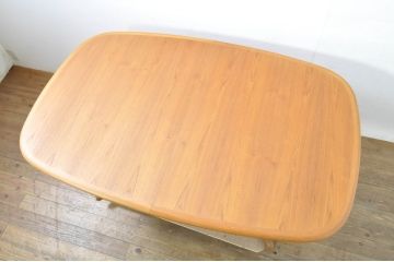 デンマークビンテージ　美品!!　GUDME(グドメ)　チーク材　バイカラーの拡張天板で異なる雰囲気が楽しめるエクステンションダイニングテーブル(エクステンションテーブル、食卓、4人掛け、6人掛け、ヴィンテージ、北欧)(R-079954)