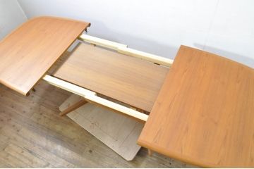 デンマークビンテージ　美品!!　GUDME(グドメ)　チーク材　バイカラーの拡張天板で異なる雰囲気が楽しめるエクステンションダイニングテーブル(エクステンションテーブル、食卓、4人掛け、6人掛け、ヴィンテージ、北欧)(R-079954)