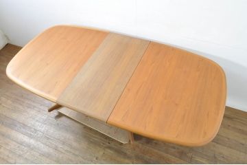 デンマークビンテージ　美品!!　GUDME(グドメ)　チーク材　バイカラーの拡張天板で異なる雰囲気が楽しめるエクステンションダイニングテーブル(エクステンションテーブル、食卓、4人掛け、6人掛け、ヴィンテージ、北欧)(R-079954)
