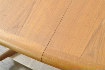 デンマークビンテージ　美品!!　GUDME(グドメ)　チーク材　バイカラーの拡張天板で異なる雰囲気が楽しめるエクステンションダイニングテーブル(エクステンションテーブル、食卓、4人掛け、6人掛け、ヴィンテージ、北欧)(R-079954)