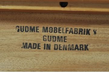 デンマークビンテージ　美品!!　GUDME(グドメ)　チーク材　バイカラーの拡張天板で異なる雰囲気が楽しめるエクステンションダイニングテーブル(エクステンションテーブル、食卓、4人掛け、6人掛け、ヴィンテージ、北欧)(R-079954)