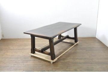 中古　美品　飛騨産業　キツツキ　PROVINCIAL(プロヴィンシャル・プロビンシャル)　どっしりとした佇まいが存在感を放つタバーンテーブル(ダイニングテーブル、4人掛け、6人掛け、作業台)(定価約60万円)(R-079955)