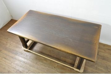 中古　美品　飛騨産業　キツツキ　PROVINCIAL(プロヴィンシャル・プロビンシャル)　どっしりとした佇まいが存在感を放つタバーンテーブル(ダイニングテーブル、4人掛け、6人掛け、作業台)(定価約60万円)(R-079955)