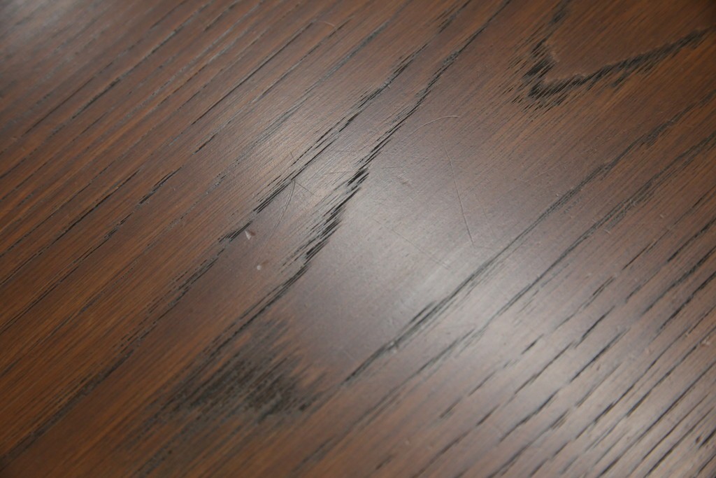 イギリスアンティーク　SINGER(シンガー)社　カフェ風インテリアにもおすすめの棚付きミシンテーブル　(R-079956)