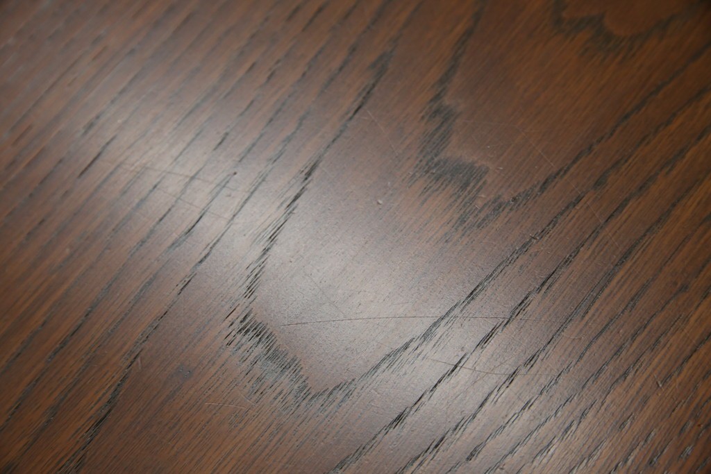 イギリスアンティーク　SINGER(シンガー)社　カフェ風インテリアにもおすすめの棚付きミシンテーブル　(R-079956)