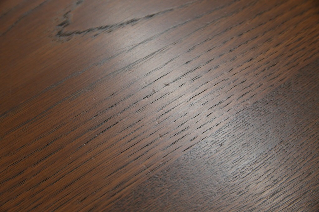 イギリスアンティーク　SINGER(シンガー)社　カフェ風インテリアにもおすすめの棚付きミシンテーブル　(R-079956)