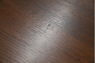 イギリスアンティーク　SINGER(シンガー)社　カフェ風インテリアにもおすすめの棚付きミシンテーブル　(R-079956)