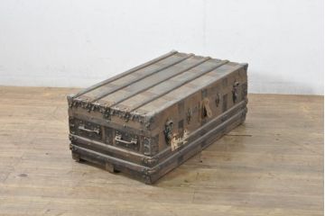 和製アンティーク　古びた佇まいが渋くて素敵な船トランク(舟トランク、ブランケットボックス、トランクテーブル、センターテーブル、ローテーブル、ディスプレイ雑貨、収納箱、店舗什器)(R-079961)