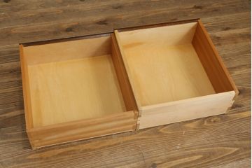 中古　美品!!　松本民芸家具　シンプルで使い勝手の良いA型小物整理タンス(チェスト、サイドチェスト、引き出し)(定価約29万円)(R-079962)