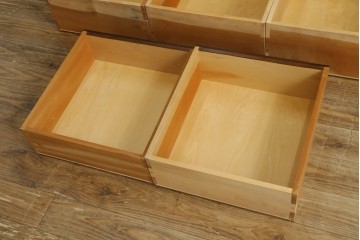 中古　美品!!　松本民芸家具　シンプルで使い勝手の良いA型小物整理タンス　定価約29万円　(R-079962)