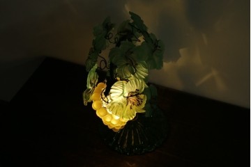 中古　美品!!　イタリア　トーソー社(TOSO CESARE)　ムラーノガラス(MURANO)　ブドウ(葡萄、ぶどう)　1灯　空間のアクセントになるテーブルスタンド　(R-079964)
