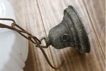 アンティーク照明　昭和レトロ　インダストリアルな雰囲気漂う天井照明(ペンダントライト、吊り下げ照明、シェード)(R-079965)