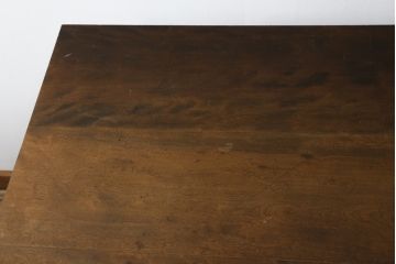 和製　民芸家具　個性的な形が目を引くレトロでおしゃれな平机(ワークデスク、作業台、在宅用、在宅ワーク用)(R-079966)