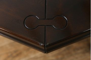 中古　星野民芸(星野民藝)　桜材　2way　個性的なデザインが存在感を放つ八角炉とサイドテーブルのセット(囲炉裏テーブル、木製火鉢、2人掛け、4人掛け、ダイニングテーブル、食卓、カフェテーブル、コーヒーテーブル、バラ売り可能)(R-079969)