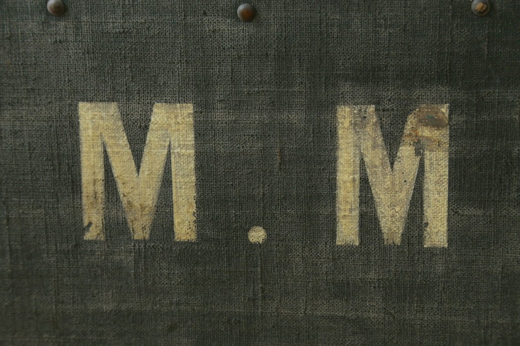 フランスアンティーク　Paul Romand PARIS　大振りサイズ!!　ヴィンテージスタイルのお部屋づくりにもってこいの男前な船トランク　(R-079972)