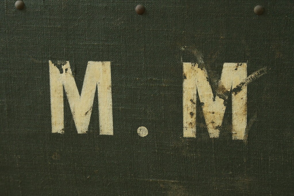 フランスアンティーク　Paul Romand PARIS　大振りサイズ!!　ヴィンテージスタイルのお部屋づくりにもってこいの男前な船トランク　(R-079972)