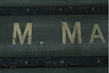 フランスアンティーク　Paul Romand PARIS　大振りサイズ!!　ヴィンテージスタイルのお部屋づくりにもってこいの男前な船トランク　(R-079972)