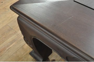 和製ビンテージ　美品　高級品!!　指物工芸家具　紫檀(シタン)材　漆塗り　上品な彫りの意匠が魅力的な座卓(ローテーブル、センターテーブル、ヴィンテージ)(R-079974)
