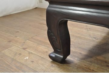 和製ビンテージ　美品　高級品!!　指物工芸家具　紫檀(シタン)材　漆塗り　上品な彫りの意匠が魅力的な座卓(ローテーブル、センターテーブル、ヴィンテージ)(R-079974)