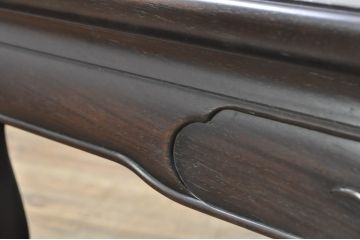 和製ビンテージ　美品　高級品!!　指物工芸家具　紫檀(シタン)材　漆塗り　上品な彫りの意匠が魅力的な座卓(ローテーブル、センターテーブル、ヴィンテージ)(R-079974)