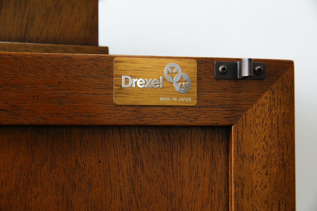 中古　美品!!　DREXEL HERITAGE(ドレクセルヘリテイジ)　FRANCHESCA(フランチェスカ)　クラシカルな佇まいが美しいサイドボード　(R-079976)