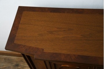 中古　美品!!　DREXEL HERITAGE(ドレクセルヘリテイジ)　FRANCHESCA(フランチェスカ)　クラシカルな佇まいが美しいサイドボード　(R-079976)