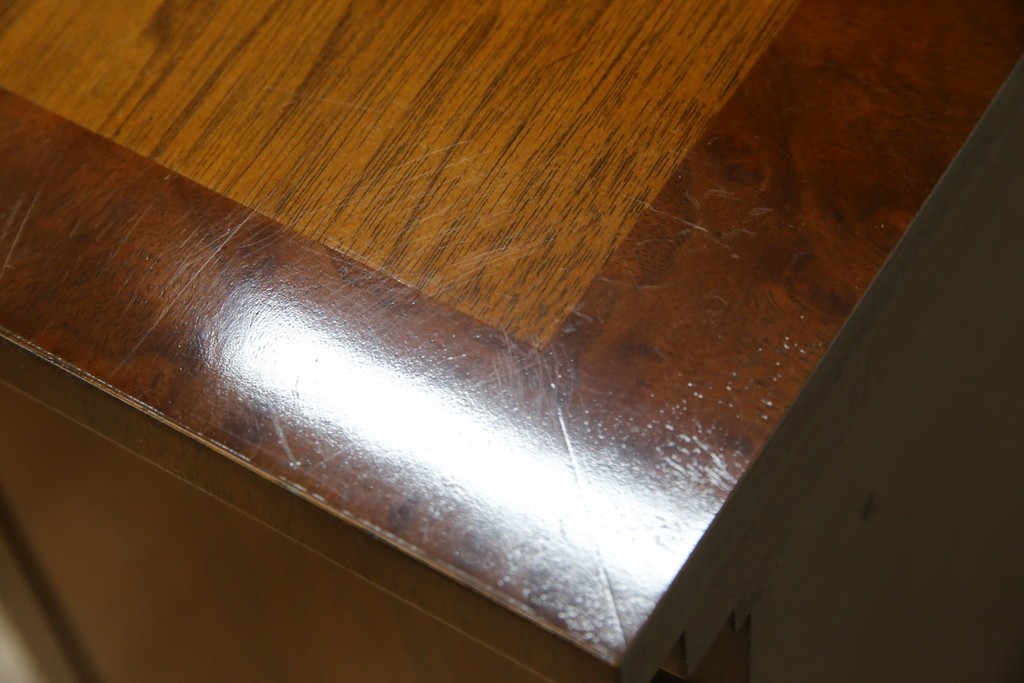 中古　美品!!　DREXEL HERITAGE(ドレクセルヘリテイジ)　FRANCHESCA(フランチェスカ)　クラシカルな佇まいが美しいサイドボード　(R-079976)