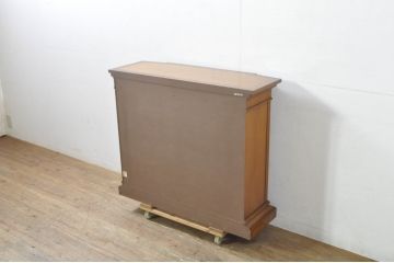 中古　美品!!　DREXEL HERITAGE(ドレクセルヘリテイジ)　FRANCHESCA(フランチェスカ)　クラシカルな佇まいが美しいサイドボード(クレデンザ、クリデンザ、収納棚、戸棚、サイドキャビネット、ホールチェスト)(R-079976)
