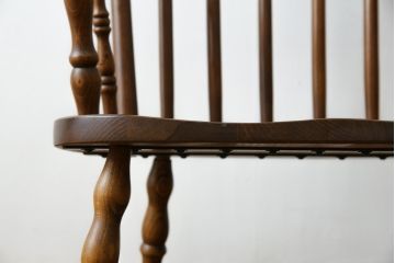 和製ビンテージ　飛騨高山　柏木工(カシワ木工、KASHIWA)　木のぬくもりを感じるロッキングチェア(アームチェア、板座チェア、揺り椅子、いす、イス、ヴィンテージ)(R-079981)