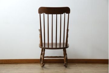 和製ビンテージ　飛騨高山　柏木工(カシワ木工、KASHIWA)　木のぬくもりを感じるロッキングチェア(アームチェア、板座チェア、揺り椅子、いす、イス、ヴィンテージ)(R-079981)