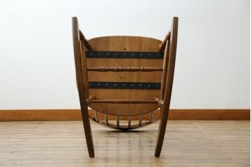 和製ビンテージ　飛騨高山　柏木工(カシワ木工、KASHIWA)　木のぬくもりを感じるロッキングチェア(アームチェア、板座チェア、揺り椅子、いす、イス、ヴィンテージ)(R-079981)